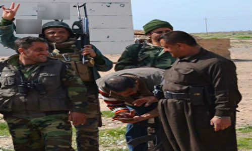 Hang loat phien quan IS dau hang dan quan nguoi Kurd