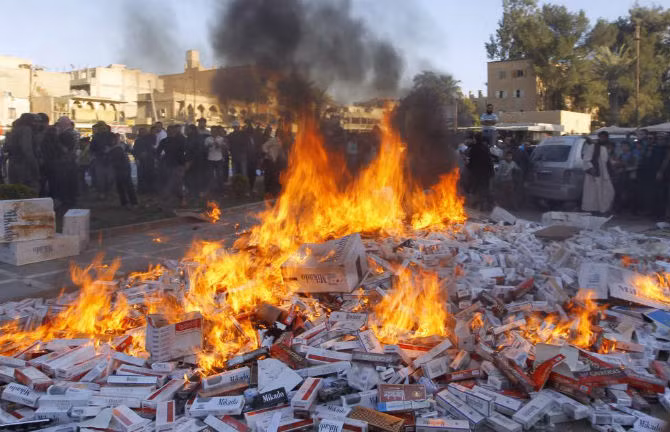 Chum anh phien quan IS dieu hanh ngang nguoc tren pho-Hinh-2