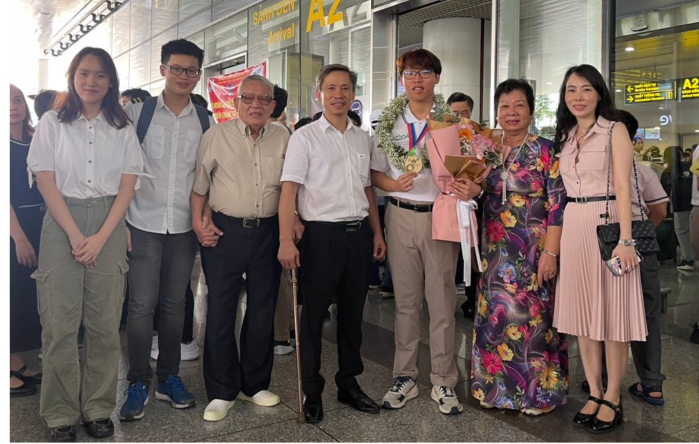 Chuyen chua ke ve “chang trai hoa hoc” Nguyen Manh Khoi-Hinh-3