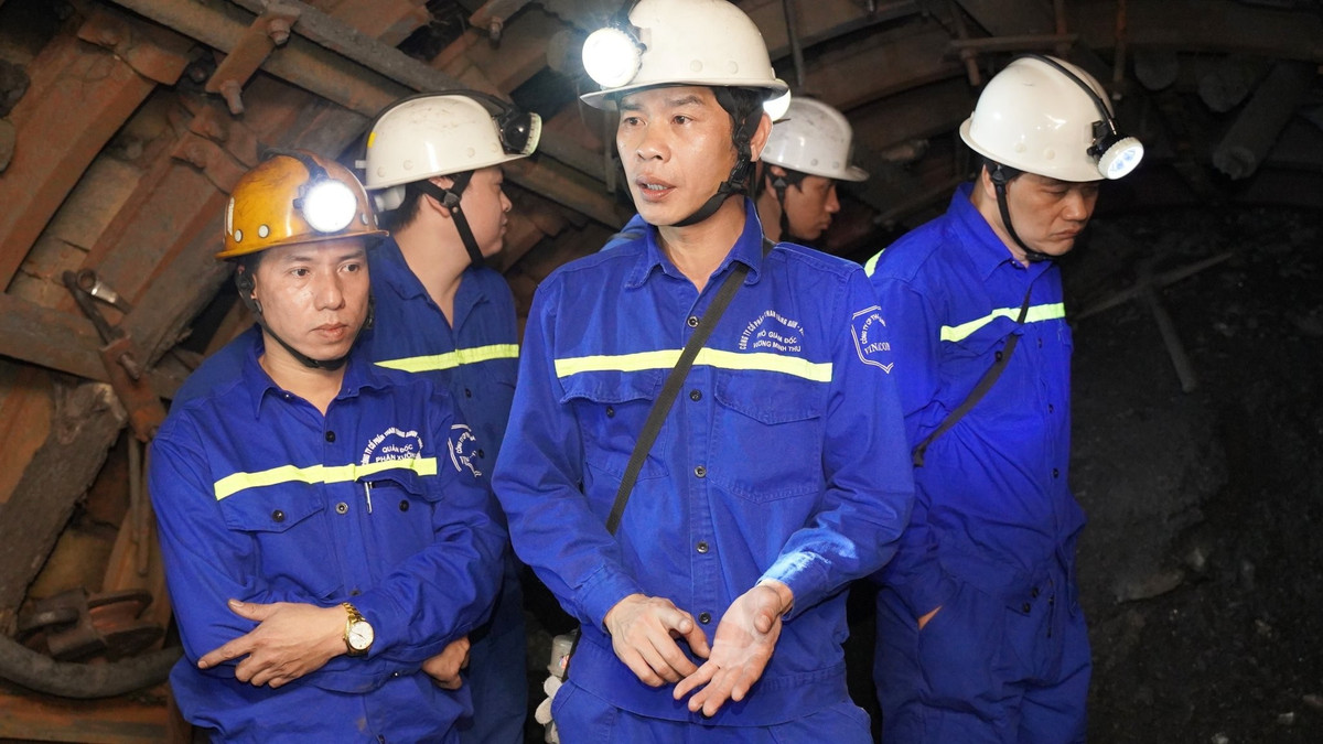 Pho Giam doc Vinacomin Vuong Minh Thu: Tran tro voi... cong nhan mo-Hinh-4