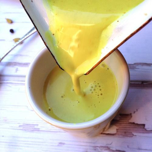 Sang day uong ngay ly nuoc mau vang nay giup da dep, dang xinh-Hinh-2