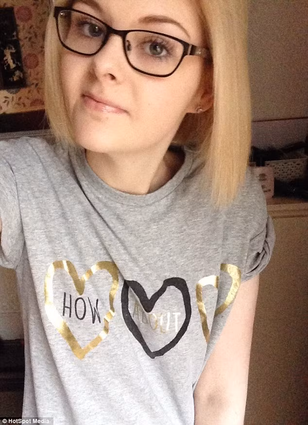 Các bác sĩ ghi nhận sự thiếu hụt vitamin B12 gây mệt mỏi, viêm dạ dày, viêm niêm mạc dạ dày và kết luận cho mắc chứng biếng ăn. Kristin cảm thấy tức giận vì các bác sĩ đi đến kết luận này mà bỏ qua dữ liệu gia đình cô có nhiều người mắc bệnh Crohn.