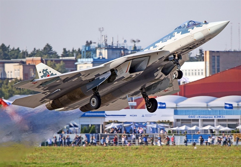 "Tôi rất bất ngờ trước khả năng nhận biết và phản ứng của hệ thống. Nó dường như nhận ra mọi ý đồ của tôi và ngay lập tức triển khai ứng phó. Tất cả thay đổi trong đường bay và dự định triển khai tên lửa tấn công của tôi đều bị nó đoán trúng. Hệ thống nhanh chóng chuyển từ thế phòng thủ sang tấn công và ngược lại ngay khi cần", Đại tá Gene Lee thuộc Lực lượng không quân Mỹ.