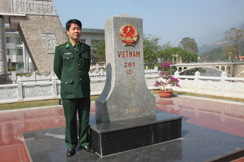 Chuyen chua ke ve khom tre chu quyen o bien gioi Viet - Trung-Hinh-3