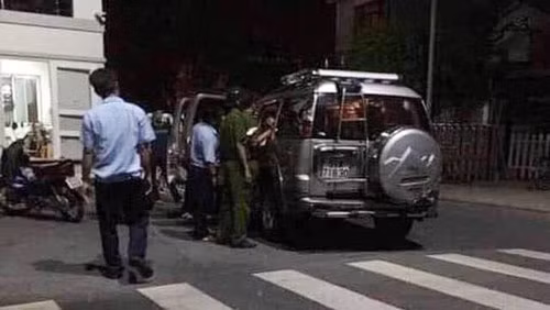 2 thi the vui trong be tong: Hung thu luyen phap luan cong va loi khai soc-Hinh-5