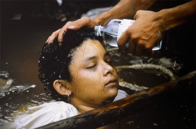 Doi mat den am anh cua be gai va tham hoa kinh hoang nhat TG-Hinh-4