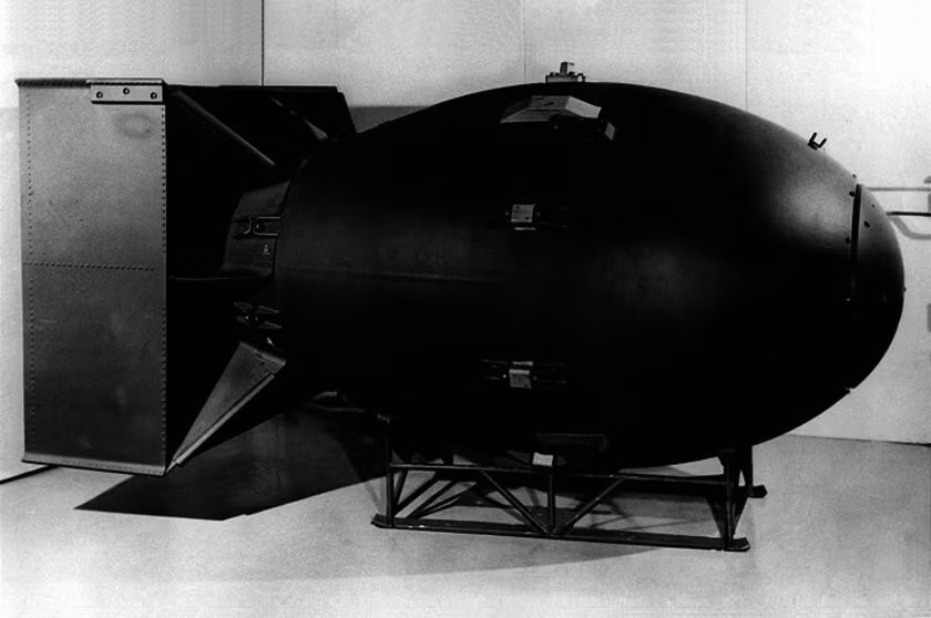 Vào ngày 9/8/1945, quả bom hạt nhân thứ 2 được Mỹ ném xuống Nagasaki, Nhật Bản khiến 40.000 người thiệt mạng và 60.000 người bị thương.