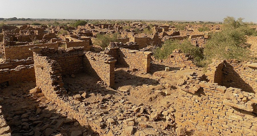  Ngôi làng Kuldhara ở Ấn Độ được nhiều người biết đến là nơi gần 1.500 người đột ngột ''bốc hơi'' khỏi trái đất vào đầu thế kỷ 19.