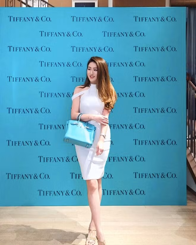 Pamela Arnada là rid kid nổi tiếng người Singapore. Không chỉ xinh đẹp, phong cách thời trang sành điệu, cô nàng này vô cùng thông minh và tài năng.