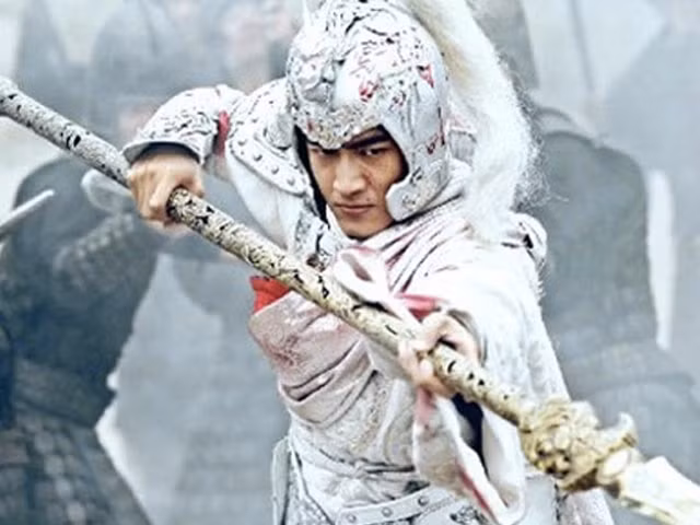 Điều này cho thấy ông có võ nghệ cao cường như thế nào. Vậy nên, Triệu Vân được dân gian ví như bậc Võ Thần.