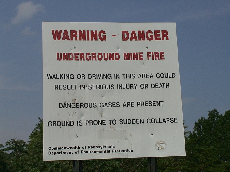 Các chuyên gia ước tính ngọn lửa ở Centralia sẽ rực cháy trong khoảng 250 năm nữa. Do vậy, Centralia đang dần bị lửa bao phủ và trở thành "vùng đất chết chóc" hết sức nguy hiểm. Mời độc giả xem video: Thị trấn Mỹ bầu dê làm thị trưởng. Nguồn: VTC14.