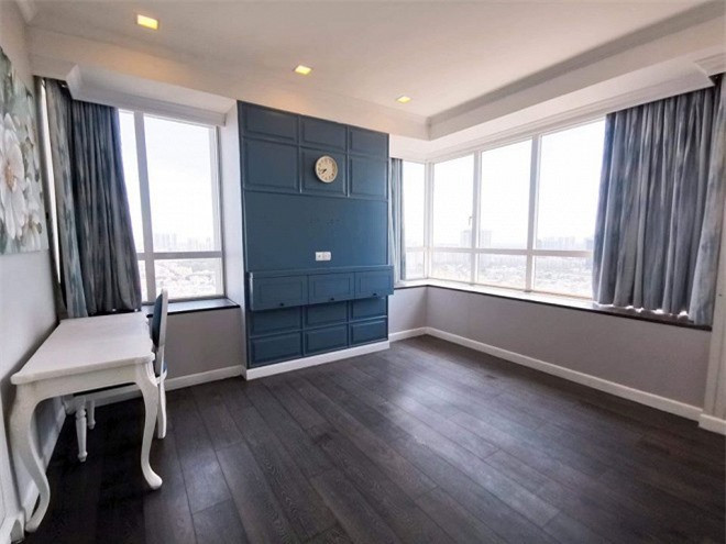 Hoa hau Thu Hoai rao ban can ho 168 m2-Hinh-6