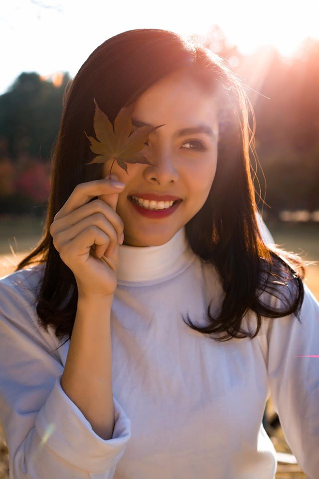 Ngôi nhà phép thuật là bộ phim truyền hình thứ 2 mà Vân Trang góp mặt kể từ sau khi rời khỏi trường Đại học Sân khấu- Điện ảnh. Trong phim, nữ diễn viên thủ vai Mai Phương - vợ của Tấn Trung (Đại Nghĩa). Cô là một người hiền lành, tử tế, dạy cho Chi Ni (Lý Thanh Thảo) nấu ăn và dọn dẹp nhà cửa. Sau khi phim đóng máy, người đẹp 9X tiếp tục tham gia nhiều dự án điện ảnh và nhanh chóng trở nên nổi tiếng. Cô được khán giả biết đến khi tham gia phim Thiên mệnh anh hùng, Scandal...