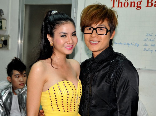 Trong phim Gia đình phép thuật, Hòa Hiệp thủ vai Ma Mây - là người rất có tiếng nói trong hội đồng cấp cao của phái Nguyên Lão. Ngoại hình điển trai, diễn xuất tốt, đài từ chuẩn khiến anh nhanh chóng được đông đảo khán giả yêu mến. Tuy nhiên, anh hiếm khi chia sẻ chuyện đời tư trên báo chí và mạng xã hội. Năm 2012, sau chuyến công tác tại Mỹ cùng đoàn kịch Lôi vũ, Hòa Hiệp và nữ diễn viên Kha Ly bất ngờ nảy sinh tình cảm. Tuy nhiên, sau một thời gian tìm hiểu, cả hai quyết định trở thành những người bạn của nhau.