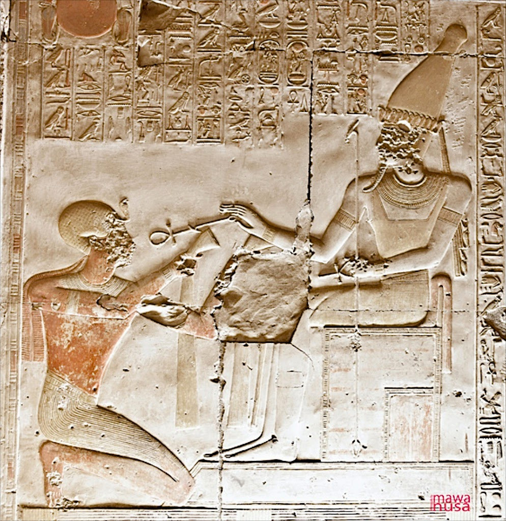 Điều này cho thấy biểu tượng Ankh có vai trò quan trọng như thế nào đối với nhà vua Ai Cập.