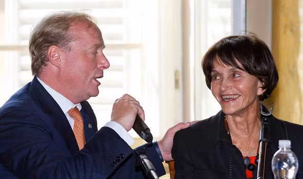 Công chúa Teresa không kết hôn và bà không có người con nào. Mời độc giả xem video: TPHCM: Phong tỏa 2 chung cư có ca mắc Covid-19. Nguồn: VTC Now.