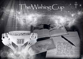 Chiếc cốc cùng hàng ngàn cổ vật được mai táng cùng Tutankhamun được cho là giúp vị pharaoh quá cố này khi sang thế giới bên kia tận hưởng cuộc sống vĩnh cửu, giàu sang như khi còn sống.