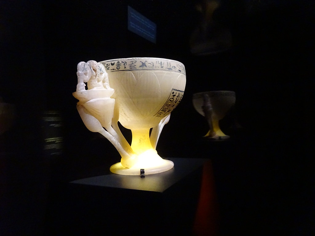 "Lời nguyền" cũng được cho sẽ trừng phạt những kẻ tham lam số của cải được chôn cùng nhà vua nổi tiếng Ai Cập.