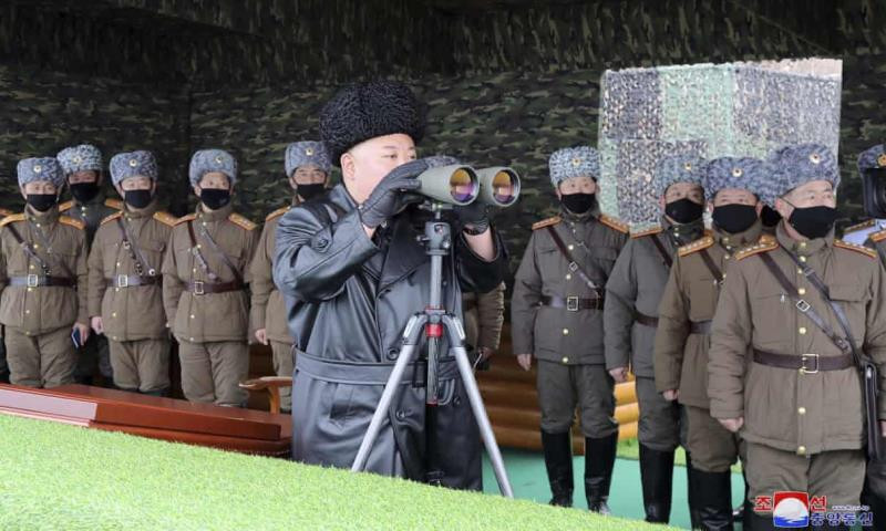 Trieu Tien phong vu khi: Han Quoc hop khan, Trung Quoc keu goi doi thoai