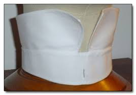 Khi ấy, đầu của John Cruetzi gục xuống khiến cổ áo có thể tháo rời bóp nghẹt phần cổ khiến người này tử vong vì ngạt thở.