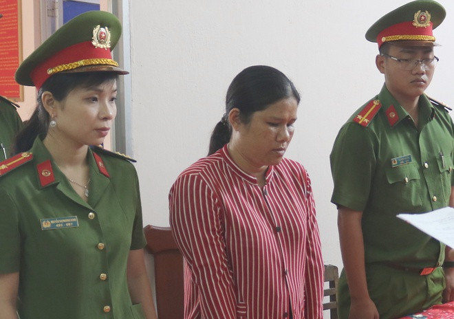 Ba me lua dao hon 6,2 ti dong de... lay tien cho con du hoc