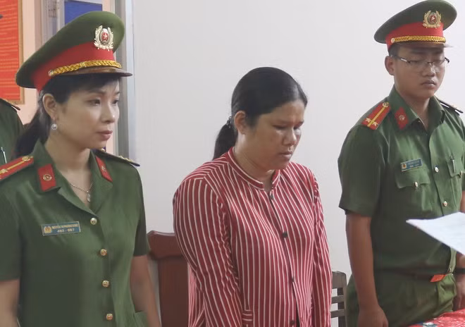 Ba me lua dao hon 6,2 ti dong de... lay tien cho con du hoc