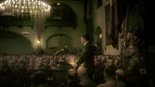 Hitler phát biểu trước các tướng sĩ quân đội.