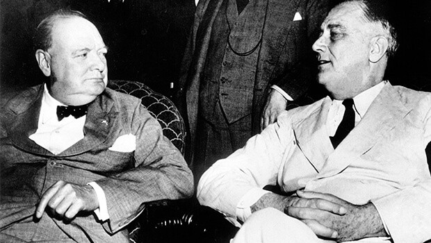 Không những vậy, trước khi chết, nhà tài phiệt Henry còn viết di chúc để lại cho ông Churchill 20.000 bảng Anh.