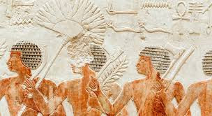 Khi ấy, pharaoh Ai Cập tổ chức ăn mừng cùng với thần dân cũng như tế lễ nhằm cảm ơn các vị thần đã che chở, phù hộ.