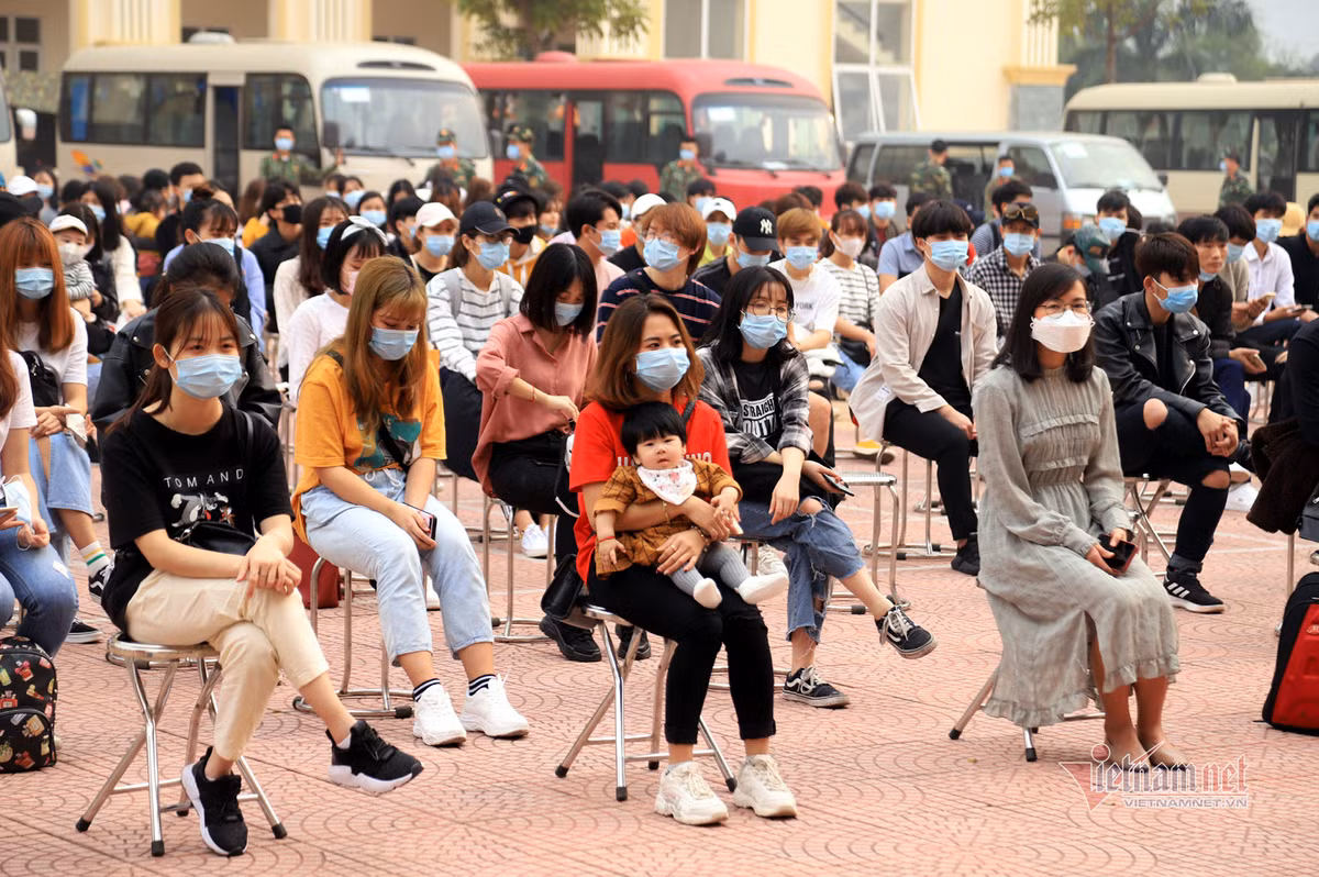 Quyen luyen chia tay khu cach ly 'com ngon, thoai mai nho mai khong quen'-Hinh-3