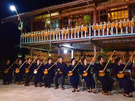 Ly ky Tran Yen, Lang Son: Mieu tho ke cuop va le hoi lam quy ma-Hinh-2