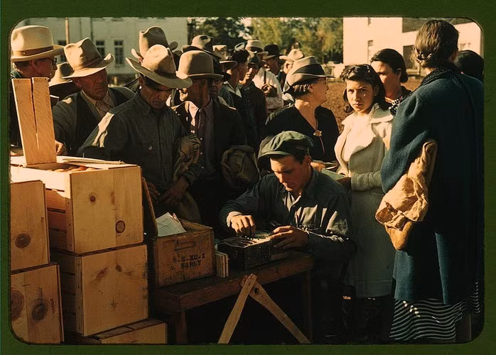 Mặc dù người dân Mỹ có cuộc sống khó khăn trong thời gian xảy ra cuộc đại suy thoái nhưng điều kỳ lạ là tuổi thọ trung bình của người dân tăng lên.