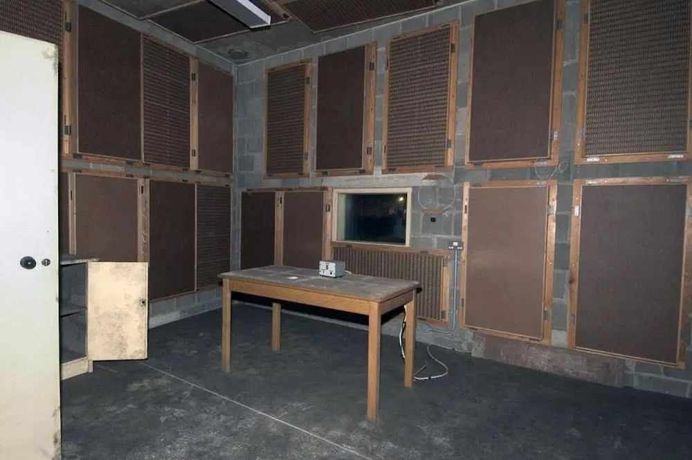 Nằm ở độ sâu gần 40m so với mặt đất, boongke có sức chứa 4.000 người.