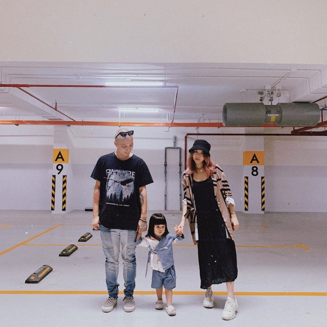 Sau thời gian dài kinh doanh, người đẹp chia sẻ mình đã mua được 3 chung cư cao cấp ở TP.HCM và Hà Nội. Hiện tại, cô hài lòng với việc làm vợ, làm mẹ và kinh doanh lo cho gia đình nhỏ. Hình ảnh hot girl thành đạt của Hạt Mít được nhiều người ngưỡng mộ và học theo.