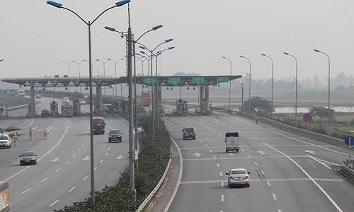 Duoc chay 120km/h tren cao toc Cau Gie - Ninh Binh