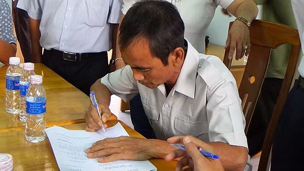 Ong Huynh Van Nen de nghi khoi to nguoi gay oan cho ong