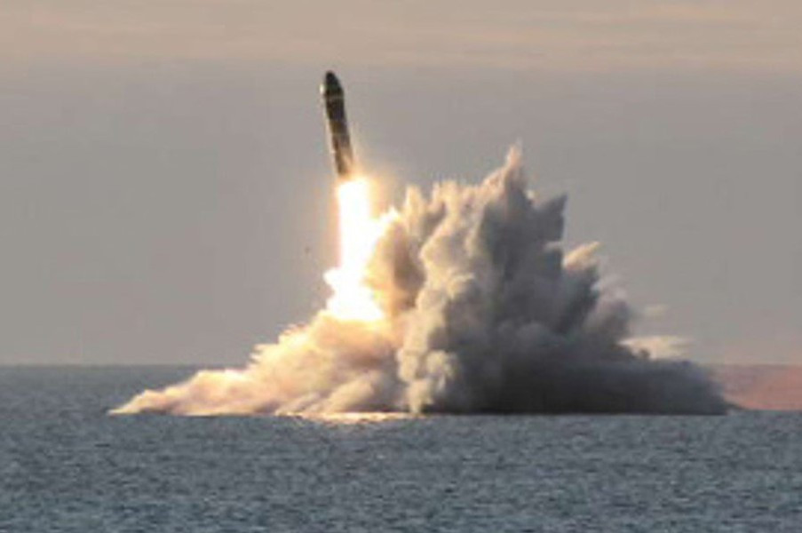 Sự hiện diện của những loại vũ khí như Bulava buộc đối thủ tiềm năng và đồng minh của họ phải suy nghĩ nghiêm túc về hậu quả của bất kỳ hành động quân sự nào chống lại Nga.