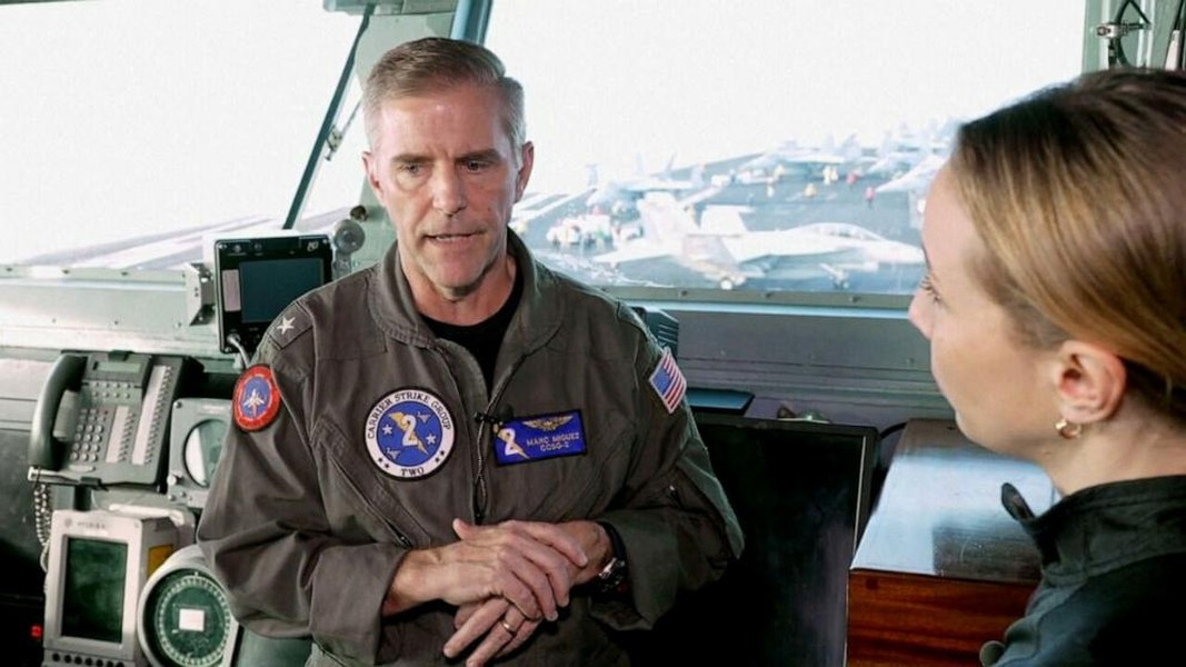 "Các thủy thủ đã làm việc không biết mệt mỏi trong 6 tháng liên tục để giúp chúng tôi duy trì hoạt động tại một trong các môi trường chiến đấu nhiều biến động và thách thức nhất mà hải quân Mỹ phải đối mặt trong nhiều thập kỷ", Chuẩn đô đốc Marc Miguez, chỉ huy nhóm tác chiến tàu sân bay USS Dwight D. Eisenhower, cho hay.