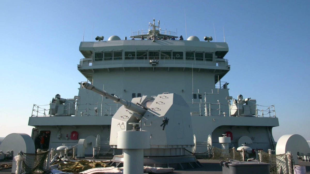 Theo Reuters, trong thời gian gần đây, Trung Quốc tăng cường hợp tác quân sự với Campuchia. Vào tháng 3 năm nay, Bộ trưởng Quốc phòng Trung Quốc Đổng Quân đã gặp Phó Tổng tư lệnh Quân đội Hoàng gia, Tư lệnh Lục quân Campuchia Mao Sophan tại Bắc Kinh (Trung Quốc). Hai bên đã cam kết tăng cường hợp tác quân sự hơn nữa.