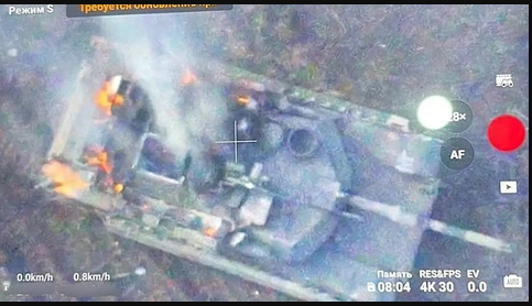 Xe tăng Abrams của Mỹ rơi vào tay Quân đội Nga được coi như một chiến tích và được các chuyên gia của Tập đoàn Rostec nghiên cứu. Điều này được tuyên bố bởi người đứng đầu Tập đoàn Rostec Sergei Chemezov.