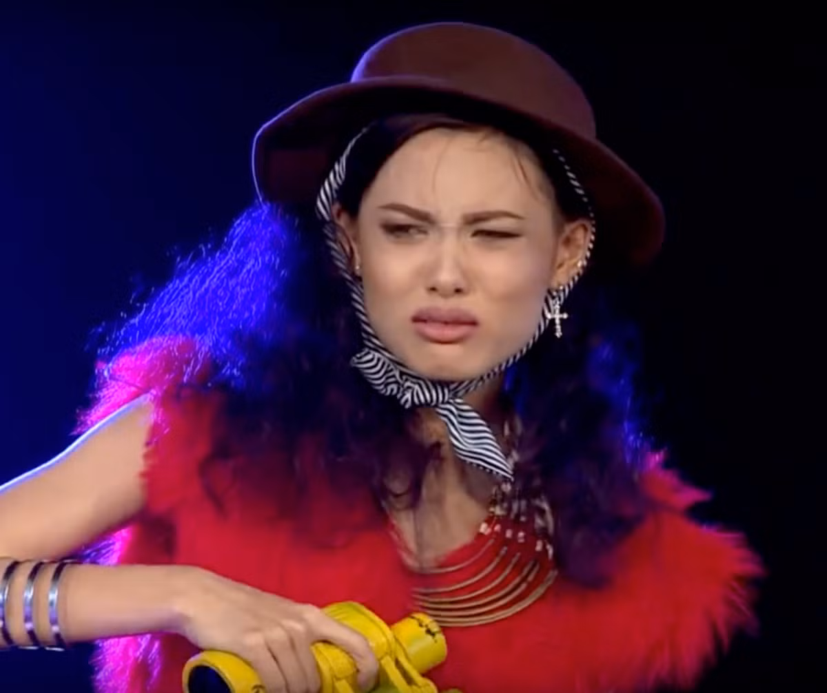 Nam lun Fung La khien giam khao Thanh Hang gian tim mat-Hinh-2