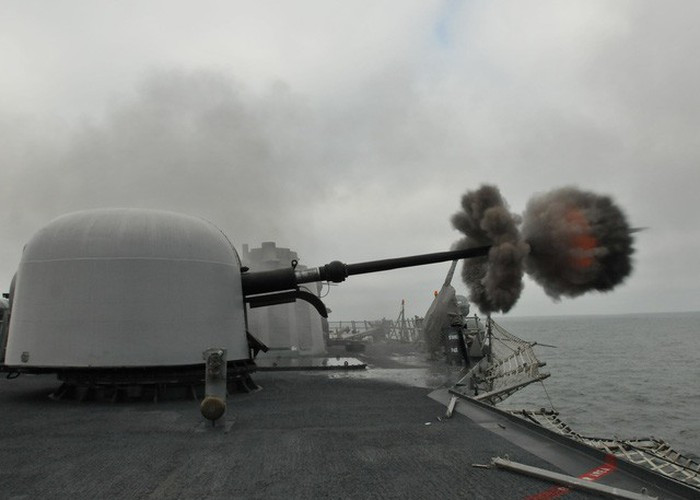 Hiện có 6 quốc gia, vùng lãnh thổ gồm Thổ Nhĩ Kỳ, Ba Lan, Pakistan, Ai Cập, Bahrain, Đài Loan đang sử dụng loại khinh hạm này dưới dạng được Mỹ chuyển giao tàu cũ.