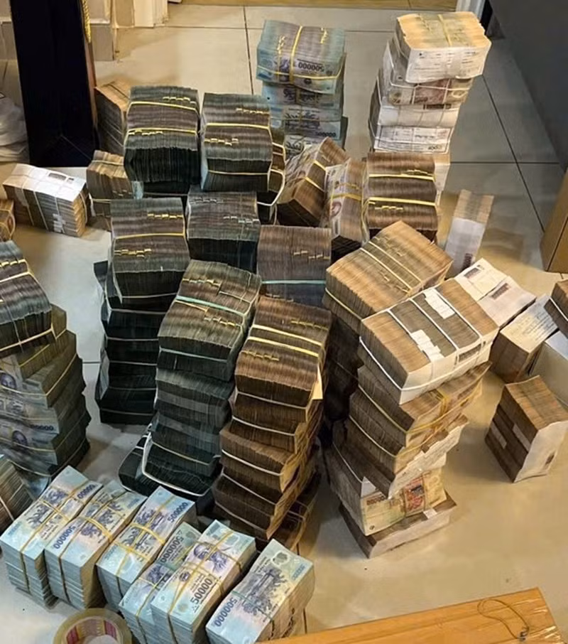 Đồng thời, lực lượng chức năng cũng phong tỏa giao dịch đối với 125 bất động sản.