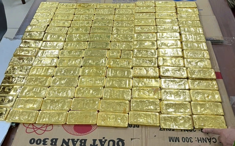 Gồm: 316 tỷ tiền trong tài khoản; trái phiếu trị giá 09 tỉ đồng; sổ tiết kiệm trị giá hơn 200 tỷ đồng; 69 tỷ đồng và 2,3 triệu USD; 890 miếng vàng SJC; 246 kg vàng nguyên khối; 31 siêu xe, 07 xe mô tô hạng sang, đắt tiền; 59 đồng hồ nhãn hiệu nổi tiếng, trị giá khoảng 300 tỷ đồng; 84 trang sức các loại bằng vàng, khảm kim cương...