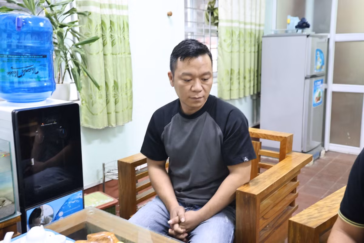 Bắt 13 đối tượng ghép ảnh nhạy cảm, đe dọa đòi nợ Bat 13 doi tuong ghep anh nhay cam, de doa doi no