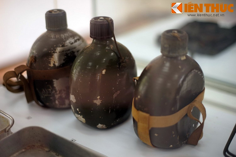 Bình tông của ông Lê Thanh Cảnh, Trưởng phòng Tác chiến Bộ Tham mưu, sử dụng từ năm 1971-1975.