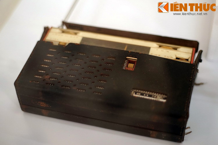 Radio Sony, kỷ vật của đồng chí Nguyền Văn Điểu, sử dụng từ năm 1961 khi ông đi B chiến đấu ở B5 (Quảng Ngãi, Quảng Nam, Bình Định).