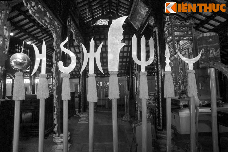 Ngày nay, việc thờ cúng Dực Thánh vương và Đông Chinh vương ở đình Thông Tây Hội được duy trì quanh năm. Lễ vật cúng thường thường đơn giản, mùa nào thức nấy, theo sản vật địa phương, như tấm lòng thật thà chất phác của những người dân Nam Bộ...