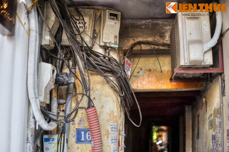  Mời quý độc giả xem video: Phố phường Hà Nội vắng vẻ những ngày chống dịch. VTC14