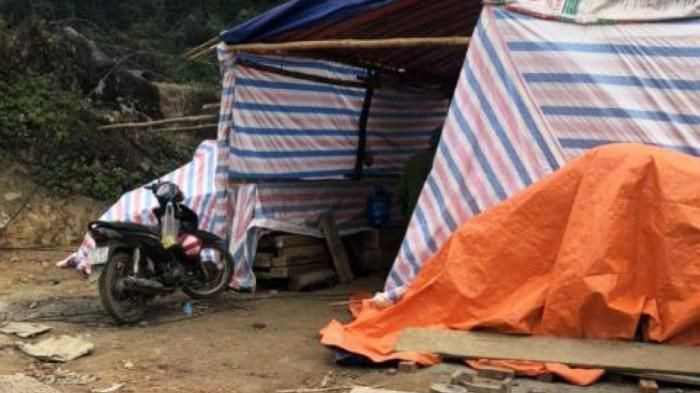  Đâm chết người làm công vì nghi ngoại tình với vợ: Rạng sáng 12/1, Bàn Văn Tiến (SN 1985, trú huyện Ngân Sơn, tỉnh Bắc Kạn) phát hiện người vợ và người làm công là anh Nông Văn Ch. (SN 1987, trú huyện Bạch Thông) đang có mặt tại lán trông coi vật liệu lúc nửa đêm Tiến đã đâm anh Ch. tử vong. 